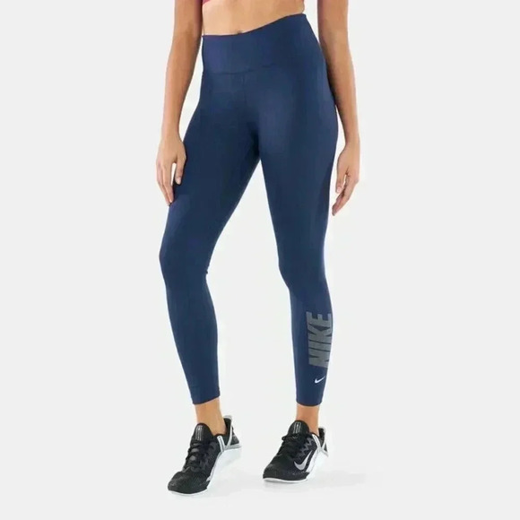 Nike dri Fit One Navy Blue 7/8 Leggings. - Picture 1 of 4